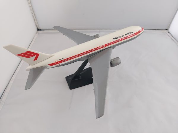 Martinair 767 met standaard
